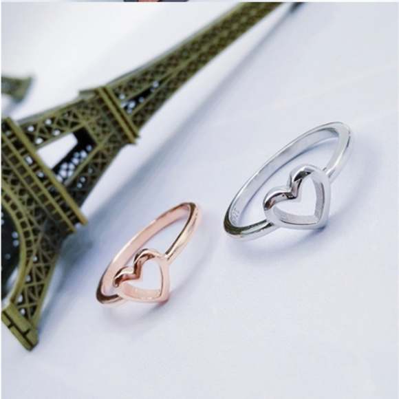 🍒 HEART 💖 Love Dainty Ring - Picture 2 of 4